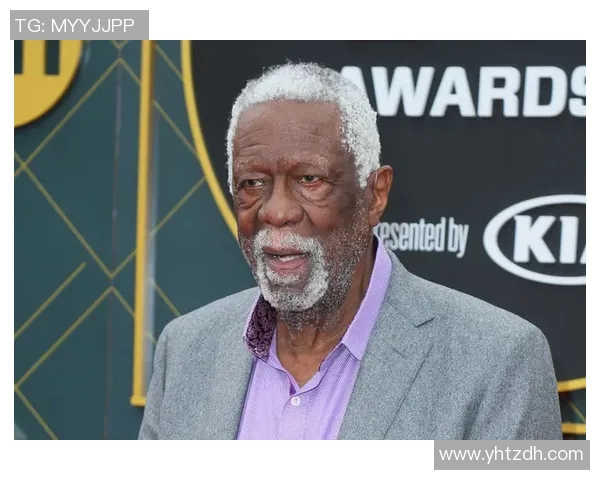 比尔拉塞尔在篮球历史上留下的传奇足迹与伟大成就解析 比尔拉塞尔在篮球历史上留下的传奇足迹与伟大成就解析