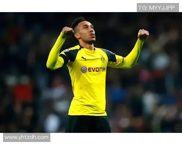 足球明星天梯图片大全集展示各国球星风采与成就的精彩瞬间 足球明星天梯图片大全集展示各国球星风采与成就的精彩瞬间